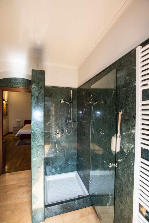 Historical Apartment In The Center Of Gravedona - Larihome A02 Bagian luar foto