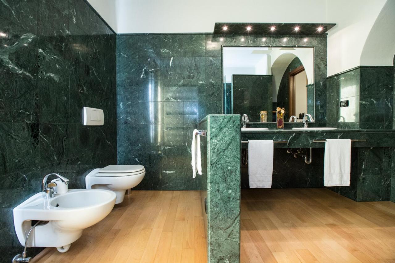 Historical Apartment In The Center Of Gravedona - Larihome A02 Bagian luar foto