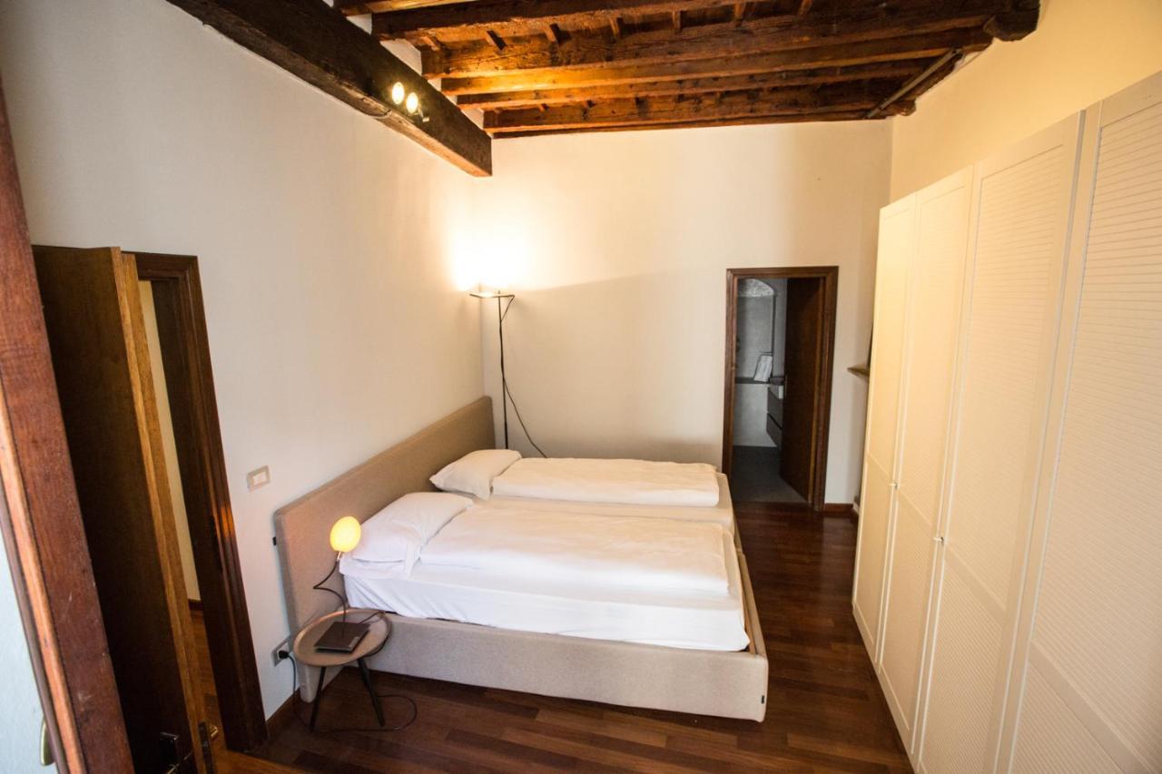 Historical Apartment In The Center Of Gravedona - Larihome A02 Bagian luar foto